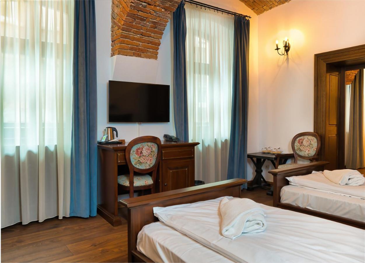 Hotel Boutique Casa Chitic -Hotel And Restaurant Str Johann Gott Nr7 Brasov Exterior photo